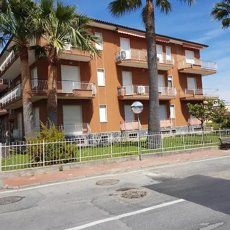 Summer House Diano Marina Exterior photo